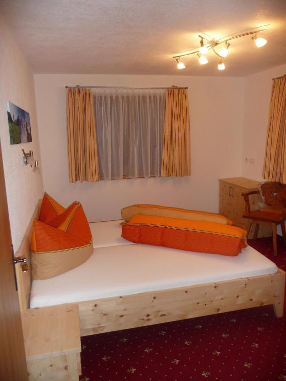 Apart Piz Mondin Pfunds Zimmer foto