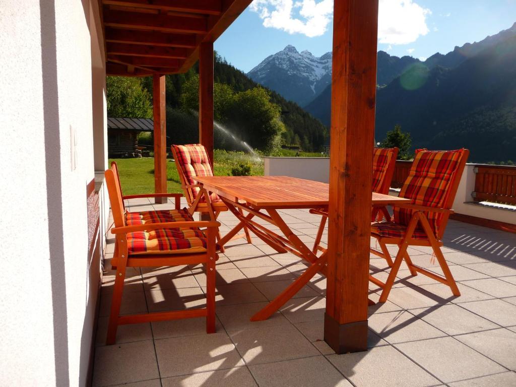 Apart Piz Mondin Pfunds Zimmer foto